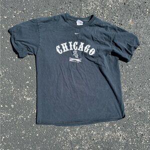 Middle Nike Swoosh White Sox Tee